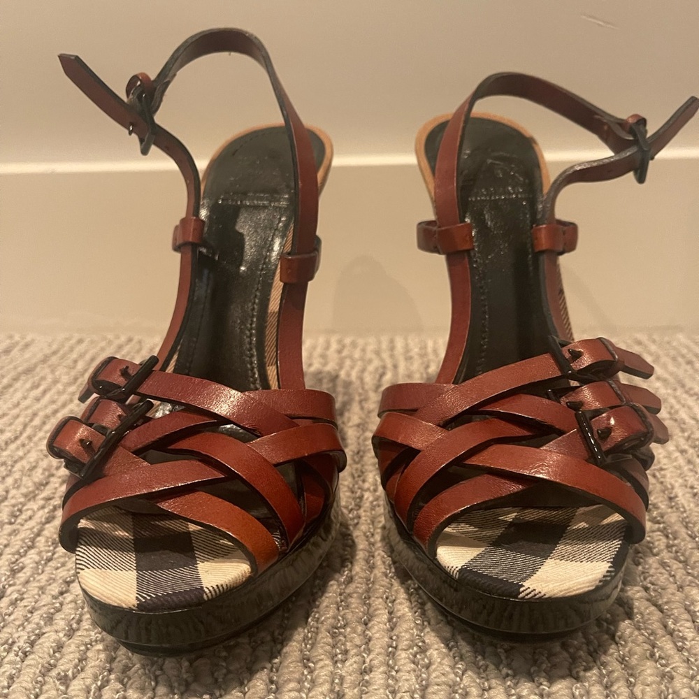 Burberry heels - NEW